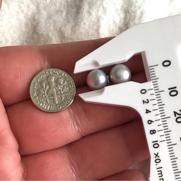 Large Silver Freshwater Pearl Earrings in Stainless Steel - Picture 3 of 4